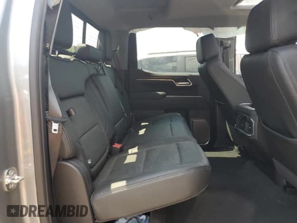 ✅ 2025 GMC Sierra 1500 Denali • VIN: 1GTUUGEL7SZ155175 • Лот: 63856485. Опубликован ранее на Copart с пробегом 22 822 миль. Бесплатный доступ к архиву аукционных продаж из США и подробный отчёт об истории автомобиля на DreamBid. Изображение 10.