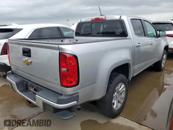 ✅ 2018 Chevrolet Colorado 2WD LT • VIN: 1GCGSCEN2J1305445 • Лот: 74437284. Опубликован ранее на Copart с пробегом Не указан. Бесплатный доступ к архиву аукционных продаж из США и подробный отчёт об истории автомобиля на DreamBid. Изображение 3.