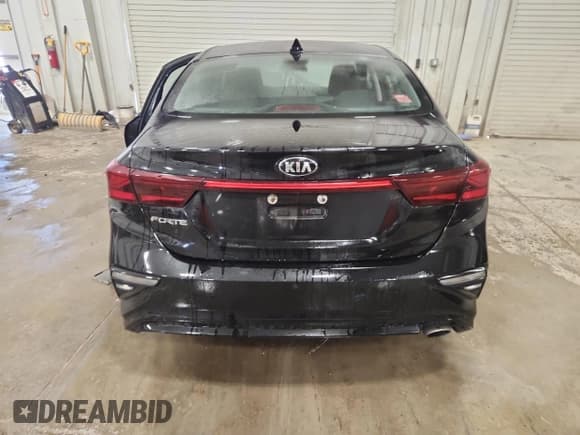 ✅ 2021 Kia Forte LXS • VIN: 3KPF24AD7ME287458 • Лот: 90846855. Опубликован ранее на Copart с пробегом 66 877 миль. Бесплатный доступ к архиву аукционных продаж из США и подробный отчёт об истории автомобиля на DreamBid. Изображение 6.