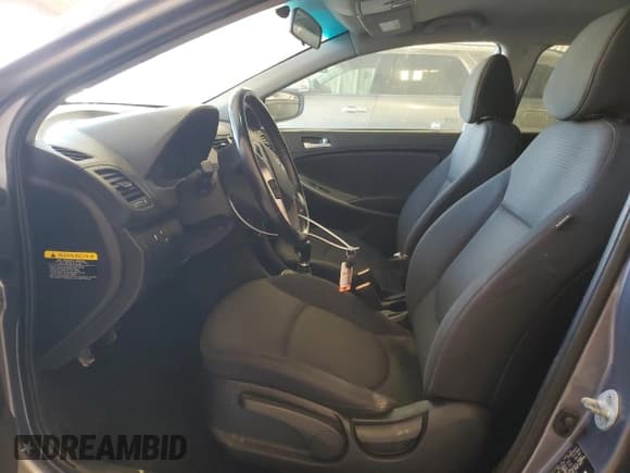 ✅ 2016 Hyundai Accent Sport • VIN: KMHCU5AEXGU240051 • Лот: 82529235. Опубликован ранее на Copart с пробегом 74 133 миль. Бесплатный доступ к архиву аукционных продаж из США и подробный отчёт об истории автомобиля на DreamBid. Изображение 7.