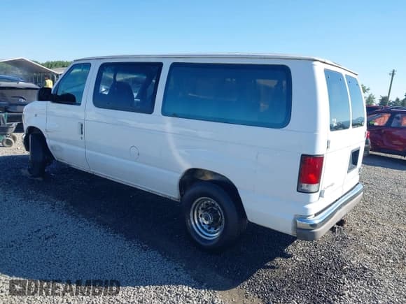 ✅ 1995 Ford Econoline Cargo • VIN: 1FBHE31G7SHC09293 • Lot: 42820648. Wystawiony na IAAI z przebiegiem 202 935 mil. Bezpłatny archiwum sprzedaży aukcyjnych z USA i szczegółowy raport historii pojazdu na DreamBid. Zdjęcie 3.