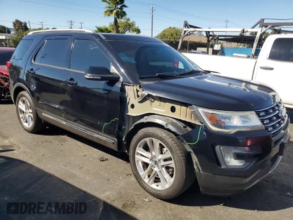✅ 2017 Ford Explorer XLT • VIN: 1FM5K7D85HGA12443 • Lot: 82597535. Wystawiony na Copart z przebiegiem 120 525 mil. Bezpłatny archiwum sprzedaży aukcyjnych z USA i szczegółowy raport historii pojazdu na DreamBid. Zdjęcie 4.