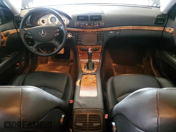 ✅ 2008 Mercedes-Benz E 350 Luxury • VIN: WDBUF87X48B265228 • Lot: 80213745. Listed on Copart with 383,755 mi. Free auction sales archive from the USA and detailed vehicle history report at DreamBid. Image 8.