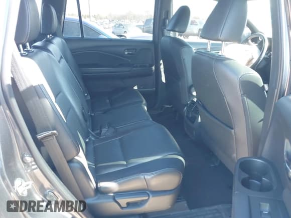 ✅ 2019 Honda Passport EX-L • VIN: 5FNYF7H54KB000467 • Лот: 41342341. Опубликован ранее на IAAI с пробегом 172 811 миль. Бесплатный доступ к архиву аукционных продаж из США и подробный отчёт об истории автомобиля на DreamBid. Изображение 8.