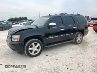 ✅ 2013 Chevrolet Tahoe LTZ • VIN: 1GNSCCE0XDR336905 • Lot: 69654885. Wystawiony na Copart z przebiegiem 165 547 mil. Bezpłatny archiwum sprzedaży aukcyjnych z USA i szczegółowy raport historii pojazdu na DreamBid. Zdjęcie 1.