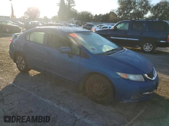 ✅ 2014 Honda Civic LX • VIN: 2HGFB2F52EH504119 • Lot: 93464545. Wystawiony na Copart z przebiegiem 194 286 mil. Bezpłatny archiwum sprzedaży aukcyjnych z USA i szczegółowy raport historii pojazdu na DreamBid. Zdjęcie 4.