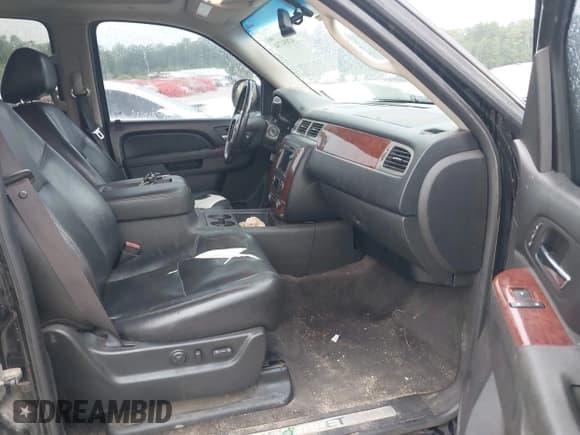 ✅ 2011 Chevrolet Tahoe LTZ • VIN: 1GNSCCE00BR206838 • Lot: 42854734. Listed on IAAI with 266,312 mi. Free auction sales archive from the USA and detailed vehicle history report at DreamBid. Image 5.