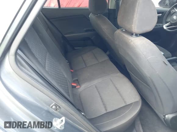 ✅ 2019 Kia Rio S • VIN: 3KPA24AB8KE158991 • Lot: 43853028. Wystawiony na IAAI z przebiegiem 154 881 mil. Bezpłatny archiwum sprzedaży aukcyjnych z USA i szczegółowy raport historii pojazdu na DreamBid. Zdjęcie 8.