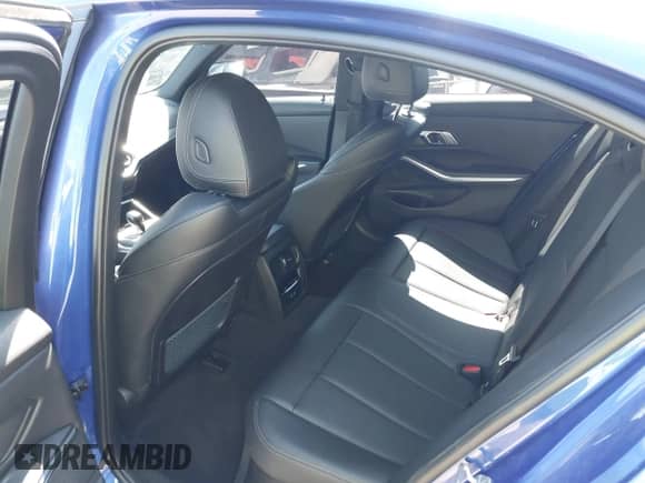 2022 BMW 3 Series 330i z VIN 3MW5R1J00N8C34004, wystawiony jako IAAI lot #43299674 z przebiegiem 48 480 mil mil oraz . Historia ofert i sprzedaży dostępna na DreamBid. Obrazek 8.