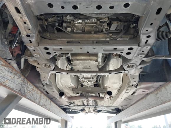 ✅ 2012 Chevrolet Camaro 1LS • VIN: 2G1FE1E37C9210473 • Lot: 42514377. Wystawiony na IAAI z przebiegiem 139 456 mil. Bezpłatny archiwum sprzedaży aukcyjnych z USA i szczegółowy raport historii pojazdu na DreamBid. Zdjęcie 6.