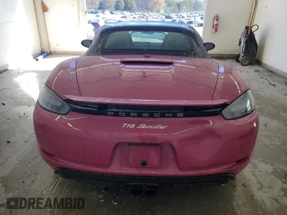 ✅ 2024 Porsche 718 Boxster • VIN: WP0CA2A89RK205702 • Lot: 91773635. Wystawiony na Copart z przebiegiem 8 198 mil. Bezpłatny archiwum sprzedaży aukcyjnych z USA i szczegółowy raport historii pojazdu na DreamBid. Zdjęcie 6.