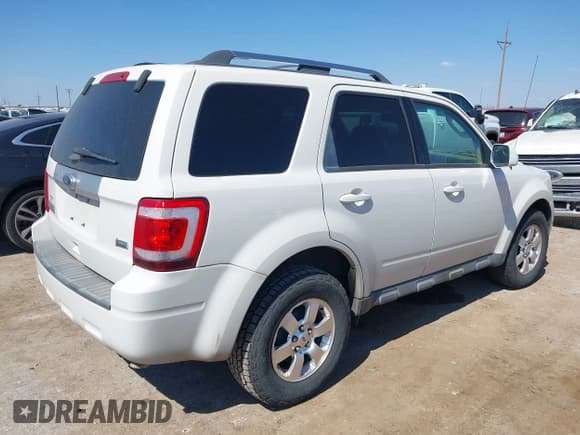 ✅ 2012 Ford Escape Limited • VIN: 1FMCU0EG4CKA91950 • Lot: 43323456. Wystawiony na IAAI z przebiegiem 159 708 mil. Bezpłatny archiwum sprzedaży aukcyjnych z USA i szczegółowy raport historii pojazdu na DreamBid. Zdjęcie 4.