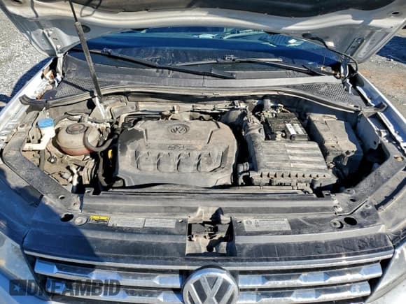 ✅ 2018 Volkswagen Tiguan S • VIN: 3VV0B7AX9JM068361 • Lot: 93914195. Wystawiony na Copart z przebiegiem 285 630 mil. Bezpłatny archiwum sprzedaży aukcyjnych z USA i szczegółowy raport historii pojazdu na DreamBid. Zdjęcie 12.