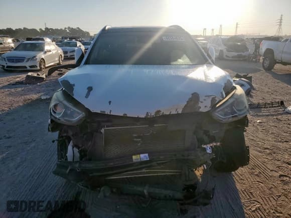 ✅ 2017 Hyundai Santa Fe 2.4L • VIN: 5XYZUDLB0HG400694 • Lot: 86504635. Listed on Copart with 174,876 mi. Free auction sales archive from the USA and detailed vehicle history report at DreamBid. Image 5.