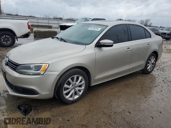 ✅ 2013 Volkswagen Jetta SE • VIN: 3VWDX7AJ8DM222170 • Лот: 80783284. Опубликован ранее на Copart с пробегом 120 917 миль. Бесплатный доступ к архиву аукционных продаж из США и подробный отчёт об истории автомобиля на DreamBid. Изображение 1.