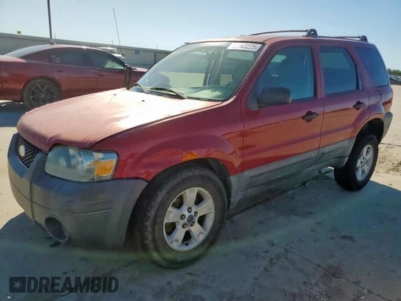 ✅ 2005 Ford Escape XLT • VIN: 1FMYU93185KE31449 • Lot: 57763225. Listed on Copart with 249,819 mi. Free auction sales archive from the USA and detailed vehicle history report at DreamBid. Image 1.