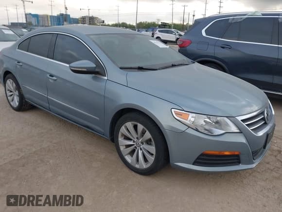 ✅ 2011 Volkswagen CC Sport • VIN: WVWMN7AN8BE718083 • Lot: 43747133. Wystawiony na IAAI z przebiegiem 105 956 mil. Bezpłatny archiwum sprzedaży aukcyjnych z USA i szczegółowy raport historii pojazdu na DreamBid. Zdjęcie 1.