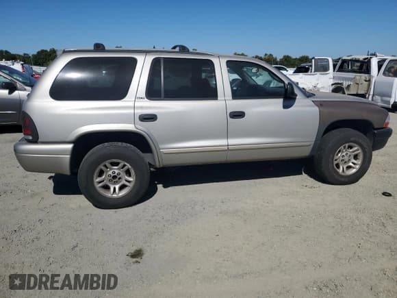 ✅ 2002 Dodge Durango SLT • VIN: 1B4HS48N22F151536 • Lot: 67483475. Listed on Copart with 126,609 mi. Free auction sales archive from the USA and detailed vehicle history report at DreamBid. Image 3.