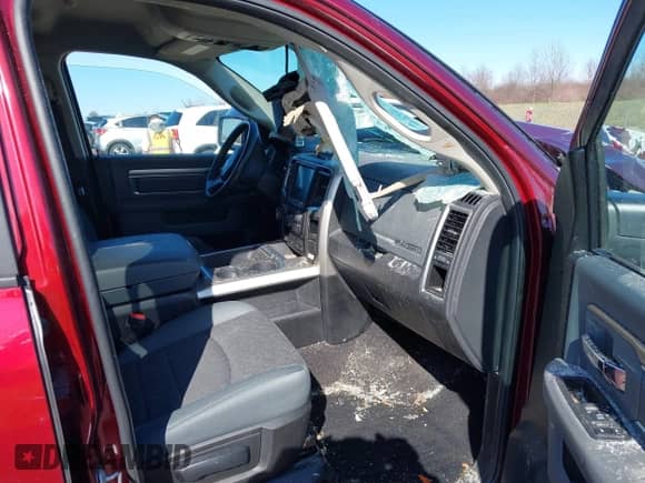 2017 Ram 1500 SLT с VIN 1C6RR7LT9HS774623, выставлен на аукционе IAAI как лот 41964010 с пробегом 82 551 миль миль и . История ставок и продаж доступна на DreamBid. Изображение 5.