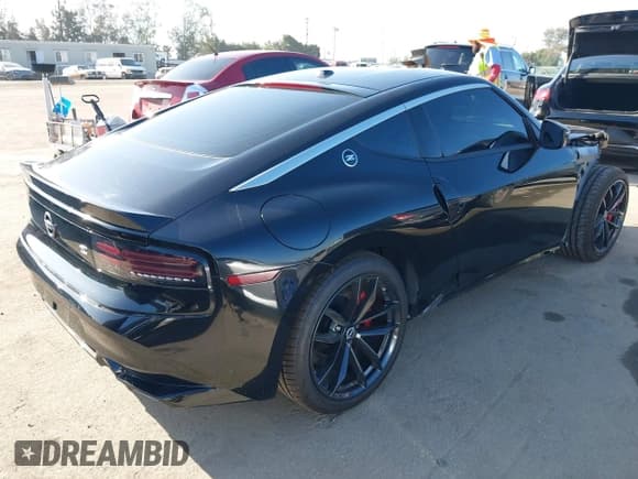 ✅ 2024 Nissan Z Performance • VIN: JN1BZ4BH4RM367579 • Lot: 42490261. Listed on IAAI with 251 mi. Free auction sales archive from the USA and detailed vehicle history report at DreamBid. Image 4.