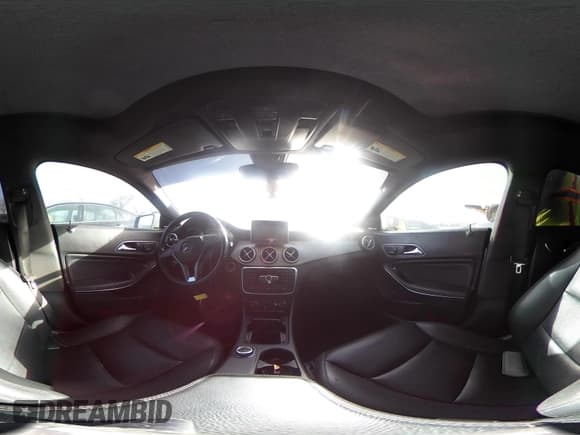 ✅ 2014 Mercedes-Benz CLA 250 • VIN: WDDSJ4EB4EN117717 • Lot: 41793475. Wystawiony na IAAI z przebiegiem Nie podano. Bezpłatny archiwum sprzedaży aukcyjnych z USA i szczegółowy raport historii pojazdu na DreamBid. Zdjęcie 18.