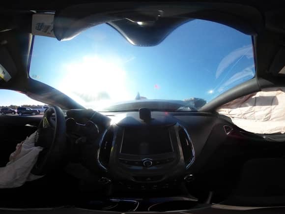 2017 Chevrolet Cruze LT z VIN 1G1BE5SM7H7125046, wystawiony jako IAAI lot #43455182 z przebiegiem 254 156 mil mil oraz . Historia ofert i sprzedaży dostępna na DreamBid. Obrazek 18.