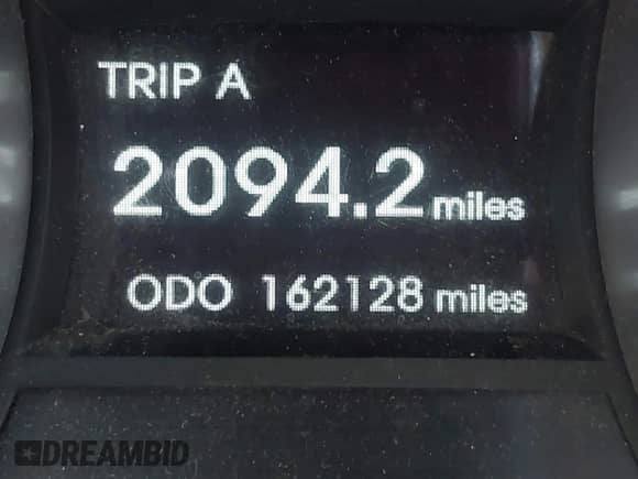 2011 Hyundai Sonata SE z VIN 5NPEC4AB3BH207024, wystawiony jako IAAI lot #42207793 z przebiegiem 162 128 mil mil oraz . Historia ofert i sprzedaży dostępna na DreamBid. Obrazek 7.