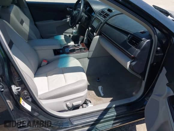 2013 Toyota Camry L with VIN 4T1BF1FK2DU685392, listed as a IAAI auction lot 42550254 with 178,100 mi miles and . Bid and sale history available at DreamBid. Image 5.