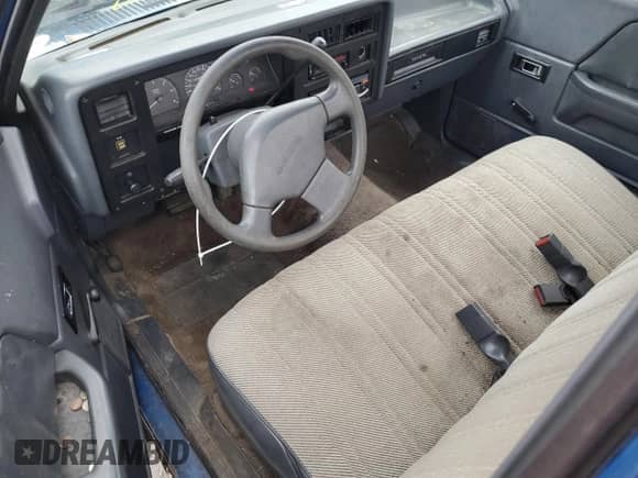 1992 Dodge Dakota с VIN 1B7FL26X2NS695305, выставлен на аукционе Copart как лот 88106915 с пробегом 158 568 миль миль и Чистый • Clean title. История ставок и продаж доступна на DreamBid. Изображение 8.