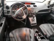 ✅ 2014 Mazda 5 Grand Touring • VIN: JM1CW2DL6E0163691 • Lot: 81453575. Wystawiony na Copart z przebiegiem 145 450 mil. Bezpłatny archiwum sprzedaży aukcyjnych z USA i szczegółowy raport historii pojazdu na DreamBid. Zdjęcie 8.