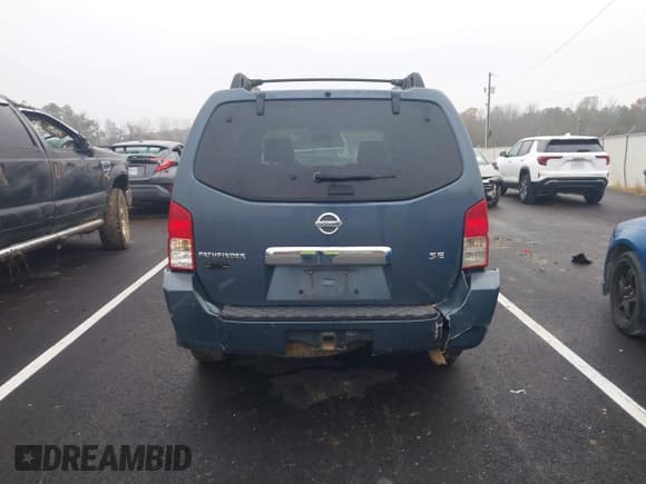 ✅ 2007 Nissan Pathfinder LE • VIN: 5N1AR18U27C602359 • Lot: 43838229. Listed on IAAI with 217,740 mi. Free auction sales archive from the USA and detailed vehicle history report at DreamBid. Image 6.