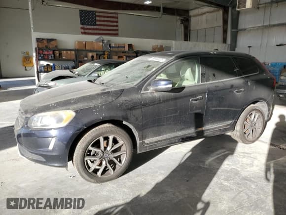 ✅ 2016 Volvo XC60 T5 Platinum • VIN: YV4612RM4G2867129 • Lot: 89442325. Wystawiony na Copart z przebiegiem Nie podano. Bezpłatny archiwum sprzedaży aukcyjnych z USA i szczegółowy raport historii pojazdu na DreamBid. Zdjęcie 1.