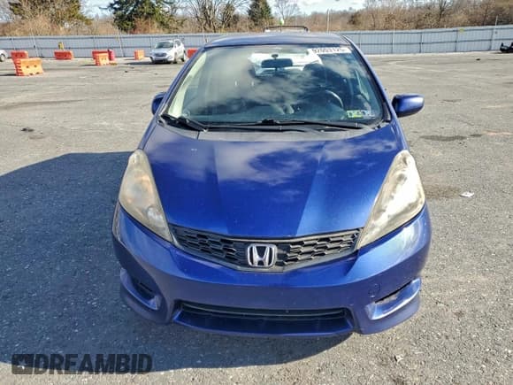 ✅ 2012 Honda Fit Sport • VIN: JHMGE8H5XCC014746 • Lot: 92003125. Listed on Copart with 323,401 mi. Free auction sales archive from the USA and detailed vehicle history report at DreamBid. Image 5.