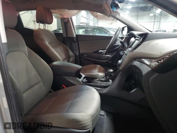 ✅ 2017 Hyundai Santa Fe 2.4L • VIN: 5XYZUDLB8HG496235 • Лот: 85846985. Опубликован ранее на Copart с пробегом 115 687 миль. Бесплатный доступ к архиву аукционных продаж из США и подробный отчёт об истории автомобиля на DreamBid. Изображение 7.