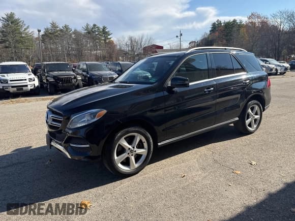 ✅ 2019 Mercedes-Benz GLE 400 • VIN: 4JGDA5GBXKB214628 • Lot: 43668944. Wystawiony na IAAI z przebiegiem 115 108 mil. Bezpłatny archiwum sprzedaży aukcyjnych z USA i szczegółowy raport historii pojazdu na DreamBid. Zdjęcie 2.