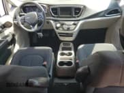 ✅ 2018 Chrysler Pacifica LX • VIN: 2C4RC1CG8JR321921 • Lot: 64389055. Listed on Copart with 65,489 mi. Free auction sales archive from the USA and detailed vehicle history report at DreamBid. Image 8.