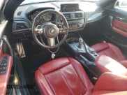 ✅ 2015 BMW 2 Series M235i • VIN: WBA1M1C53FV393443 • Lot: 44038885. Wystawiony na Copart z przebiegiem 69 299 mil. Bezpłatny archiwum sprzedaży aukcyjnych z USA i szczegółowy raport historii pojazdu na DreamBid. Zdjęcie 8.