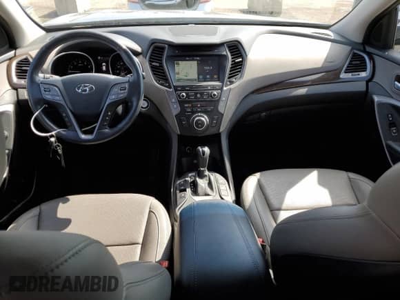 ✅ 2017 Hyundai Santa Fe Ultimate • VIN: 5XYZWDLA7HG482134 • Lot: 46307533. Wystawiony na Copart z przebiegiem 67 116 mil mil. Skorzystaj z bezpłatnego archiwum sprzedaży aukcyjnych z USA i zobacz szczegółowy raport historii pojazdu na DreamBid. Zdjęcie 8.