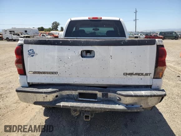 ✅ 2004 Chevrolet Silverado 2500HD LT • VIN: 1GCHK29174E105406 • Лот: 58529614. Опубликован ранее на Copart с пробегом Не указан. Бесплатный доступ к архиву аукционных продаж из США и подробный отчёт об истории автомобиля на DreamBid. Изображение 6.