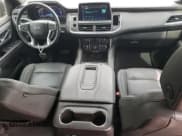 ✅ 2023 Chevrolet Suburban Z71 • VIN: 1GNSKDKD2PR409852 • Lot: 75884554. Wystawiony na Copart z przebiegiem 15 888 mil. Bezpłatny archiwum sprzedaży aukcyjnych z USA i szczegółowy raport historii pojazdu na DreamBid. Zdjęcie 8.