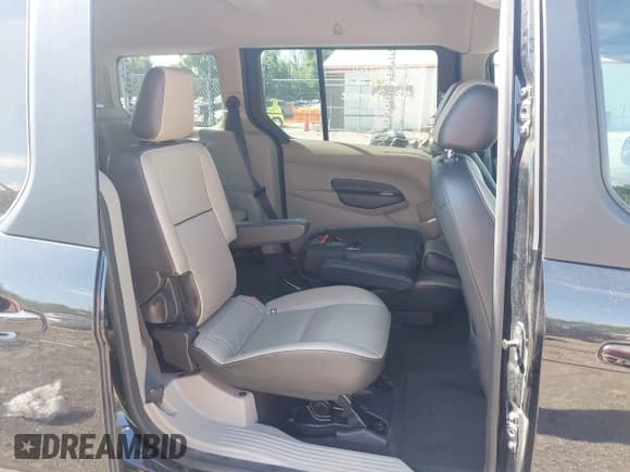 ✅ 2016 Ford Transit Connect Titanium • VIN: NM0GE9G7XG1266537 • Lot: 42807418. Listed on IAAI with 100,794 mi. Free auction sales archive from the USA and detailed vehicle history report at DreamBid. Image 8.