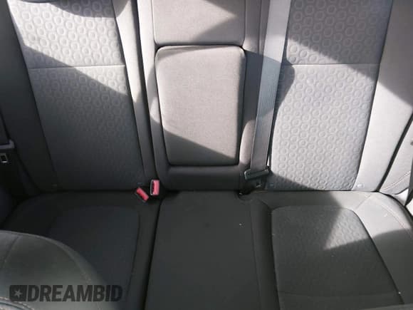 ✅ 2020 Chevrolet Trax LS • VIN: KL7CJKSB3LB022813 • Lot: 43753612. Wystawiony na IAAI z przebiegiem 85 533 mil. Bezpłatny archiwum sprzedaży aukcyjnych z USA i szczegółowy raport historii pojazdu na DreamBid. Zdjęcie 8.