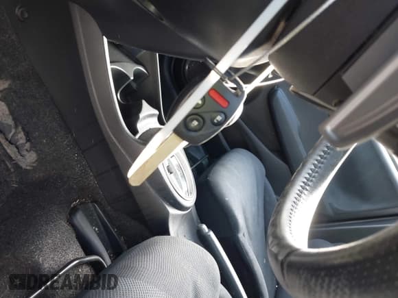 ✅ 2009 Honda Fit Sport • VIN: JHMGE88409S002904 • Лот: 43404114. Опубликован ранее на IAAI с пробегом 185 511 миль. Бесплатный доступ к архиву аукционных продаж из США и подробный отчёт об истории автомобиля на DreamBid. Изображение 11.