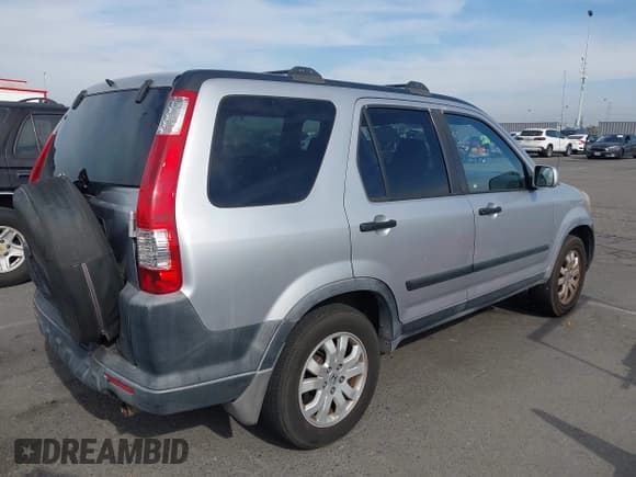 ✅ 2005 Honda CR-V EX • VIN: JHLRD78805C015220 • Lot: 43676925. Wystawiony na IAAI z przebiegiem 134 733 mil. Bezpłatny archiwum sprzedaży aukcyjnych z USA i szczegółowy raport historii pojazdu na DreamBid. Zdjęcie 4.