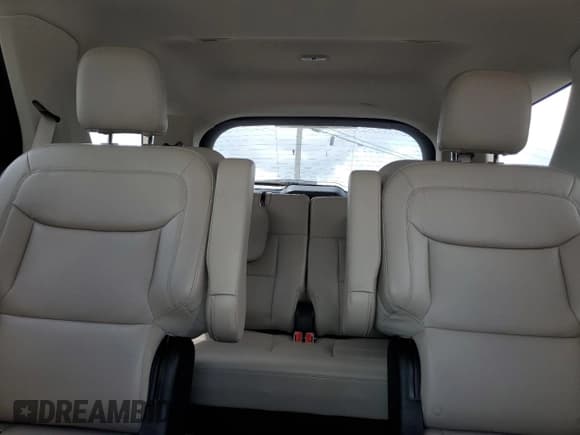 ✅ 2020 Ford Explorer XLT • VIN: 1FMSK7DH5LGC96118 • Lot: 55913525. Wystawiony na Copart z przebiegiem 38 009 mil. Bezpłatny archiwum sprzedaży aukcyjnych z USA i szczegółowy raport historii pojazdu na DreamBid. Zdjęcie 10.