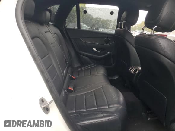 ✅ 2022 Mercedes-Benz GLC 300 • VIN: W1N0G8EB4NV330859 • Лот: 83850345. Опубликован ранее на Copart с пробегом 81 945 миль. Бесплатный доступ к архиву аукционных продаж из США и подробный отчёт об истории автомобиля на DreamBid. Изображение 11.