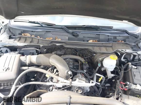 2023 Ram 1500 SLT z VIN 1C6RR7TT1PS565228, wystawiony jako IAAI lot #42532040 z przebiegiem 60 726 mil mil oraz . Historia ofert i sprzedaży dostępna na DreamBid. Obrazek 10.