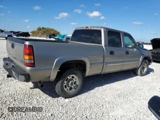 ✅ 2003 GMC Sierra 1500HD SLE • VIN: 1GTGC13U43F146395 • Lot: 70795454. Wystawiony na Copart z przebiegiem 303 653 mil. Bezpłatny archiwum sprzedaży aukcyjnych z USA i szczegółowy raport historii pojazdu na DreamBid. Zdjęcie 3.