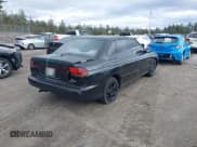 ✅ 1995 Subaru Legacy LS • VIN: 4S3BD6558S7227046 • Lot: 42039164. Wystawiony na IAAI z przebiegiem 95 633 mil. Bezpłatny archiwum sprzedaży aukcyjnych z USA i szczegółowy raport historii pojazdu na DreamBid. Zdjęcie 4.