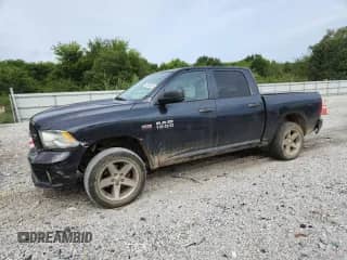 2013 Ram 1500 Express z VIN 1C6RR7KT3DS578088, wystawiony jako Copart lot #70502535 z przebiegiem 168 025 mil mil oraz Szkoda całkowita • Salvage title. Historia ofert i sprzedaży dostępna na DreamBid. Obrazek 1.